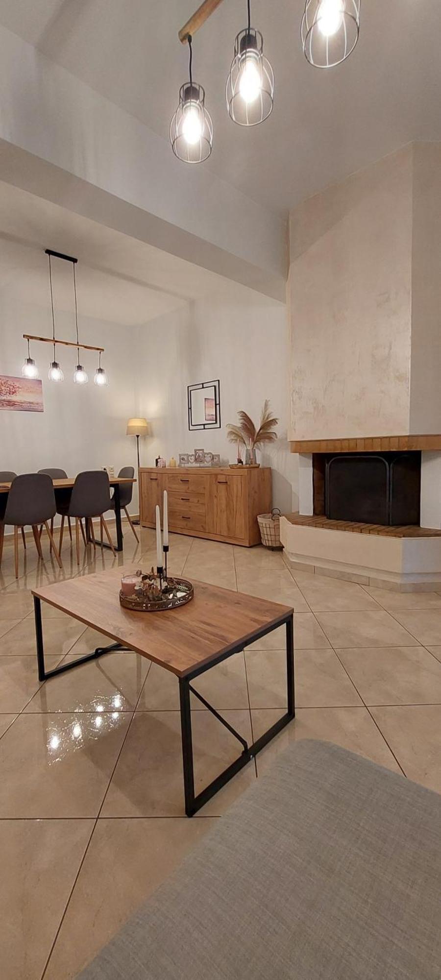 Achilleas Apartment